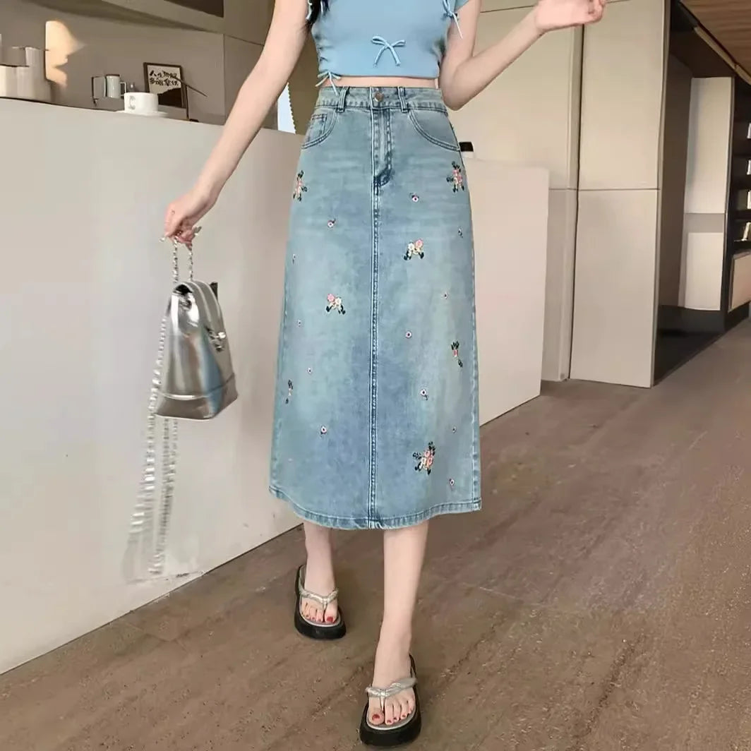 Plus Size 2024 Summer New Plus-Size High-Waisted Embroidered Side Slit Slimming Denim Skirt Women's Plus Size Half-Length Skirt