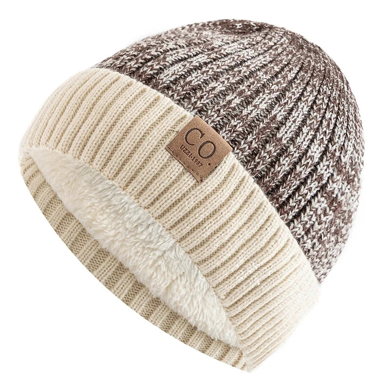 Two-Tone Winter Hat with Fur Lining – Warm Knitted Beanie