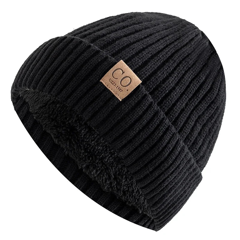 Two-Tone Winter Hat with Fur Lining – Warm Knitted Beanie