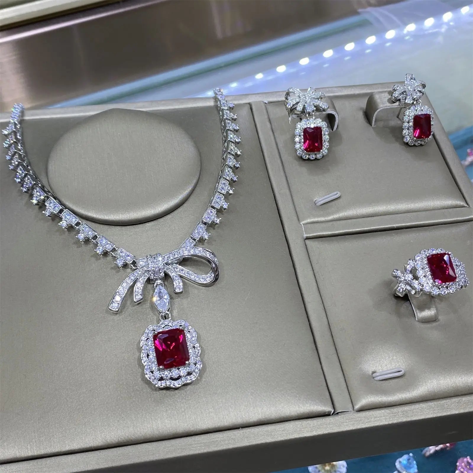 Red Corundum Jewelry Set – Luxury Pendant Necklace and Earrings for Women